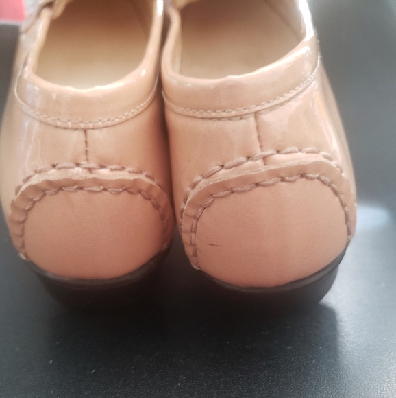 Stuart Weitzman Shoes With A Tassel - Picture 5 of 10